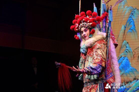 聚·有所乐 在百年戏楼演绎DB视讯的风华文韵